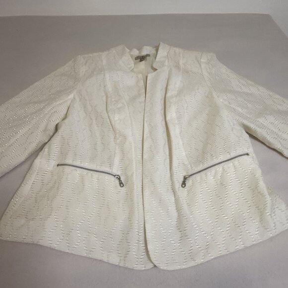 Jacket Blazer Roz & Ali Size 1X White Open Front Lined 3/4 Sleeve Silver Grommet - Picture 2 of 10